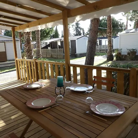 Hébergement de vacances St Cyprien Mobil 6 Personnes Linge Inclus